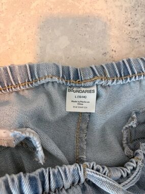 No Boundaries Light Blue Women’s Boyfriend Jeans with Elastic Waist